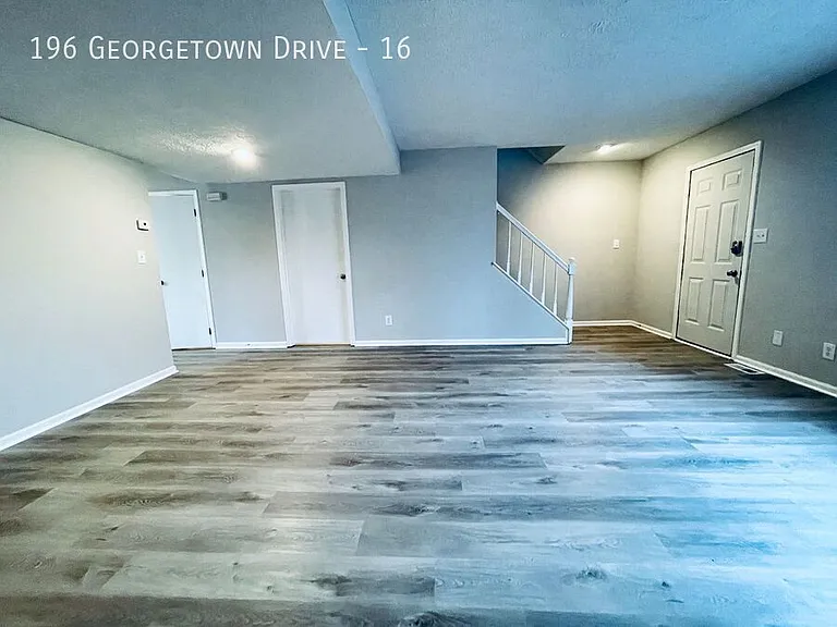 196 Georgetown Dr #16 — Photo 5