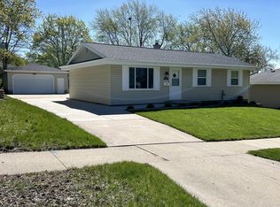 1315 N 11th Ave, West Bend, WI 53090
