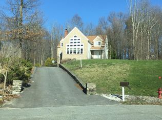 10 Tree Top Way, Methuen, MA 01844