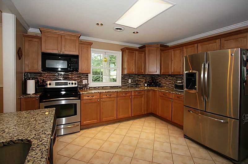 1st image of 100 Edsyl St