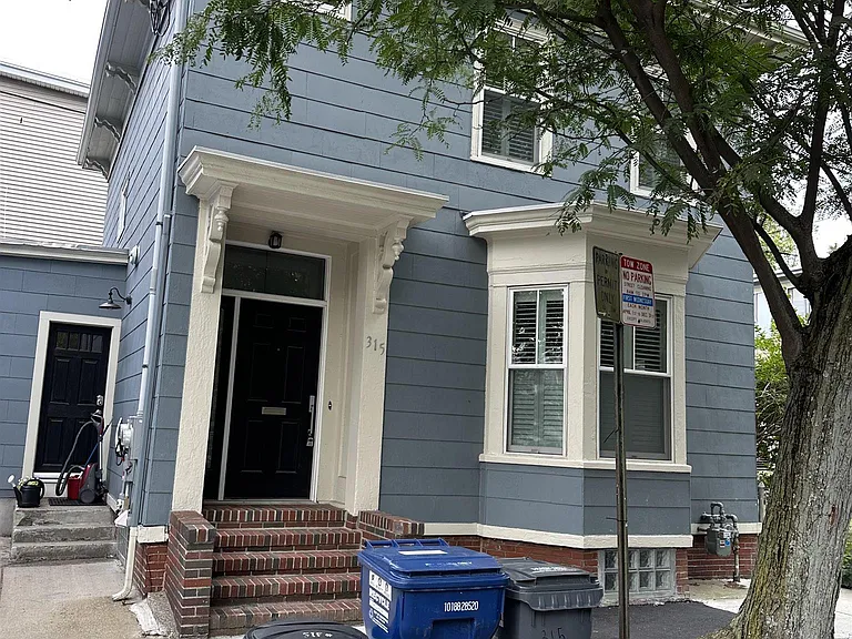 295 Windsor St #3 — Photo 18