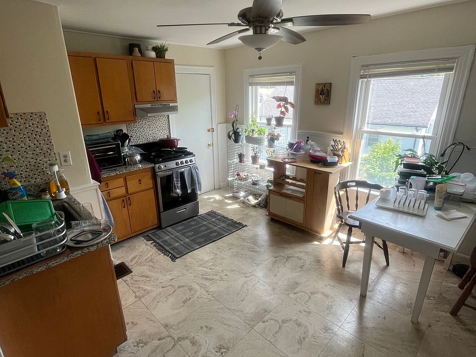 1st image of 12 Donnybrook Rd #3