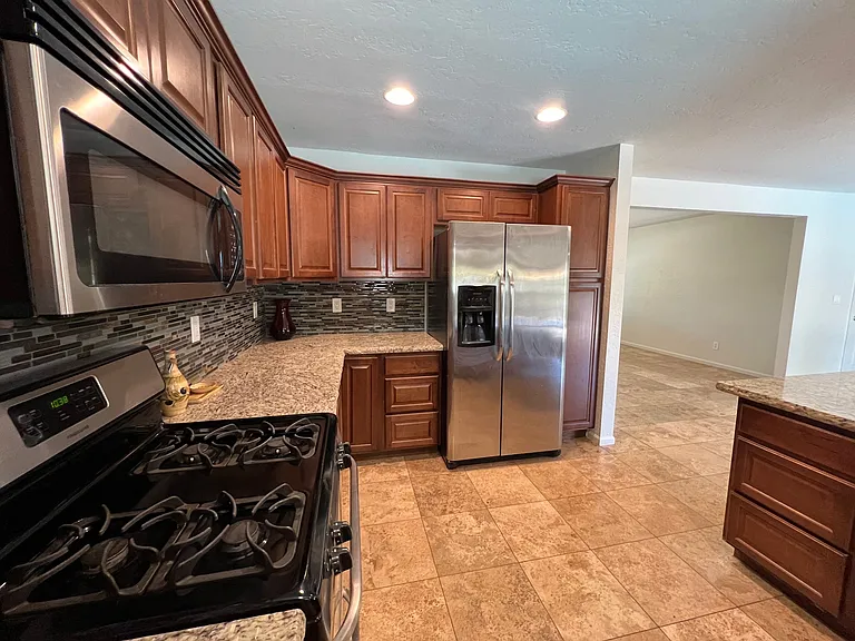 8241 E Cypress St — Photo 7