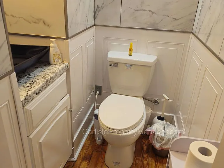 158 E High St — Photo 13