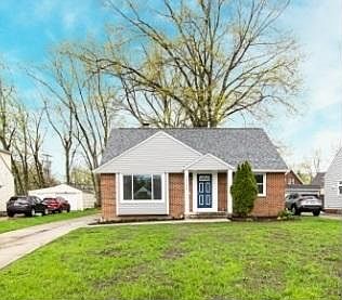 1st image of 28508 Lake Shore Blvd