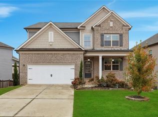 246 Round Pond Dr, Lilburn, GA 30047