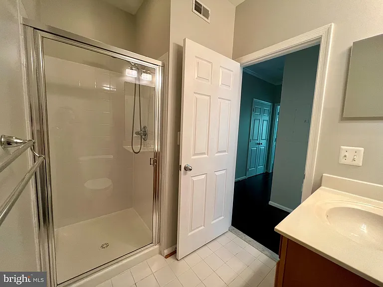 1509 N Point Dr #303 — Photo 17