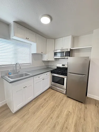 2773 Logan Ave #B Photo 1