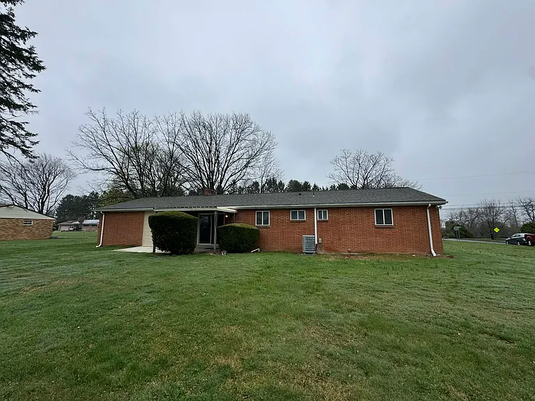 6641 Conway Rd — Photo 26