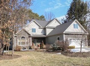 1 Westbury Dr, Saratoga Springs, NY 12866