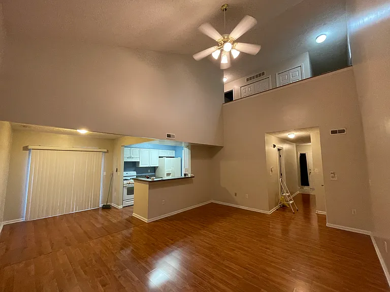 8568 Mandell Dr — Photo 1