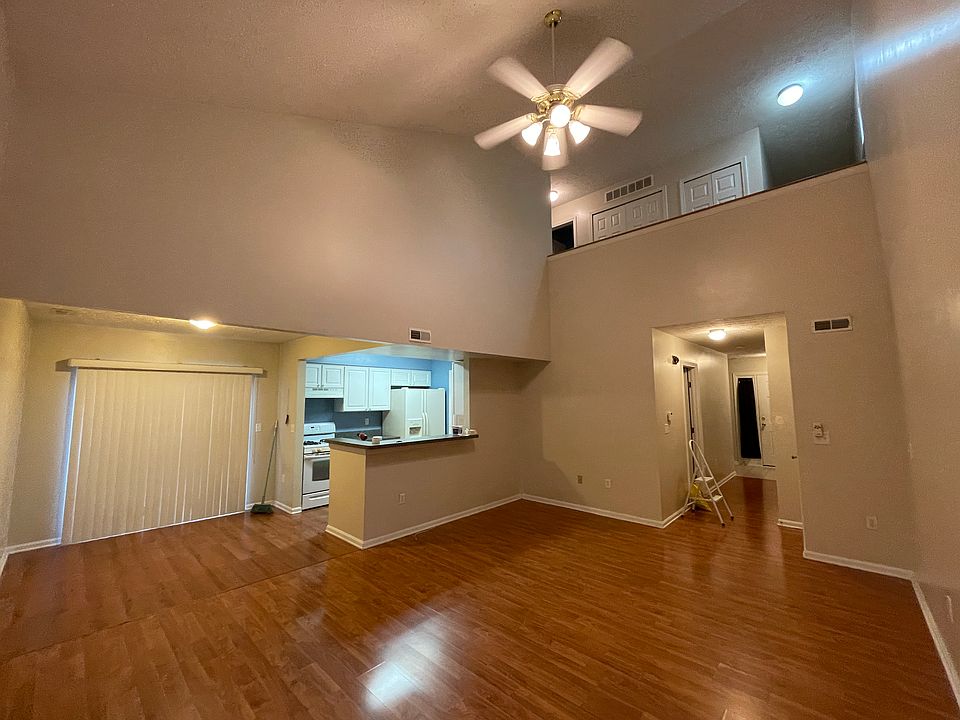 1st image of 8568 Mandell Dr