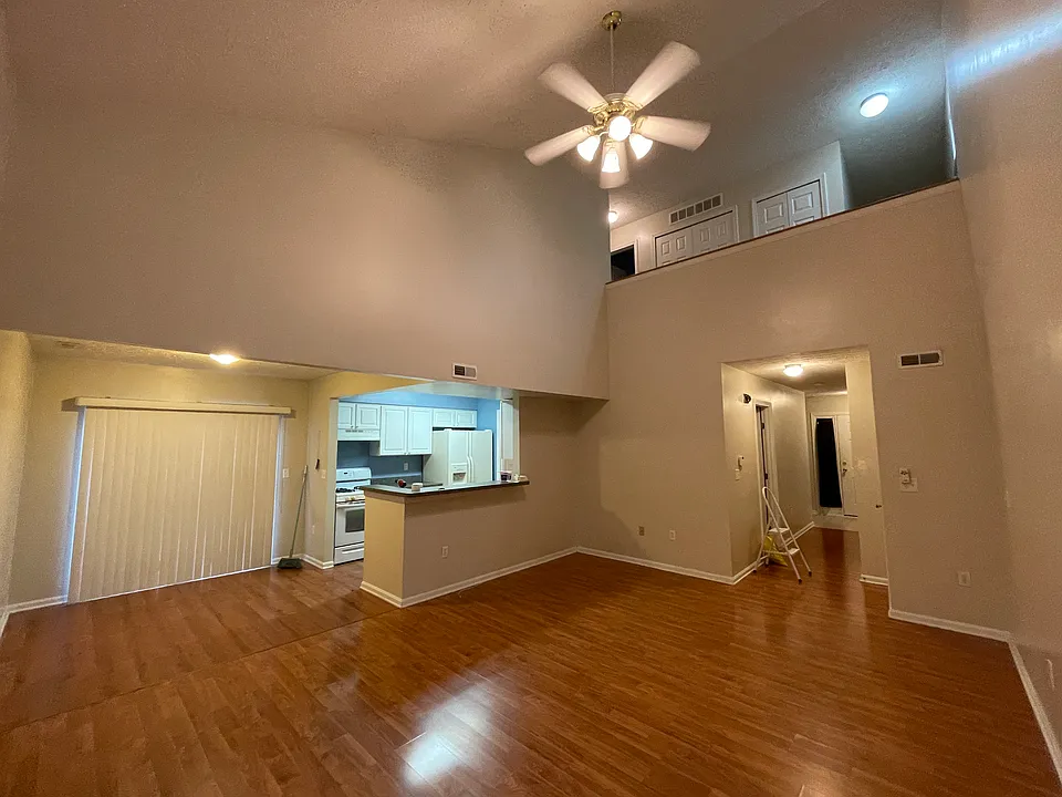 8568 Mandell Dr