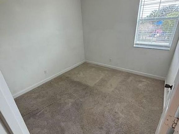 5th image of 4323 Braxton Ave