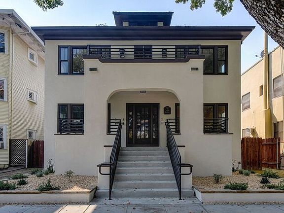 2nd image of 2406 Capitol Ave APT 3