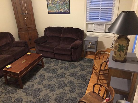 2nd image of 100 E Market St APT 3