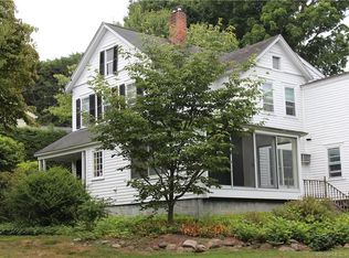 76 Bank St, New Canaan, CT 06840