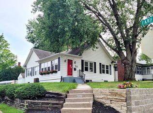535 E 29th Pl, Davenport, IA 52803