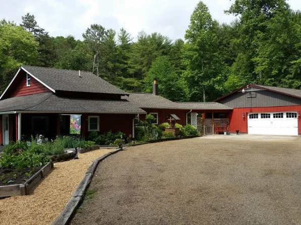 1006 Lake Ledford Rd, Franklin, NC 28734