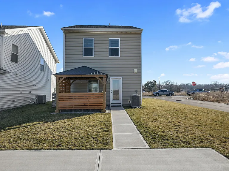 10875 Farmerfield St — Photo 3