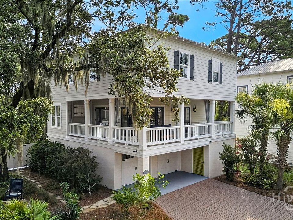 1st image of 2 White Oak Lane