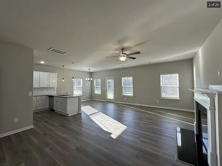 9050 Stoney Waters Ct — Photo 3