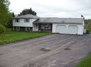 6472 Hill Rd, Sodus, NY 14551