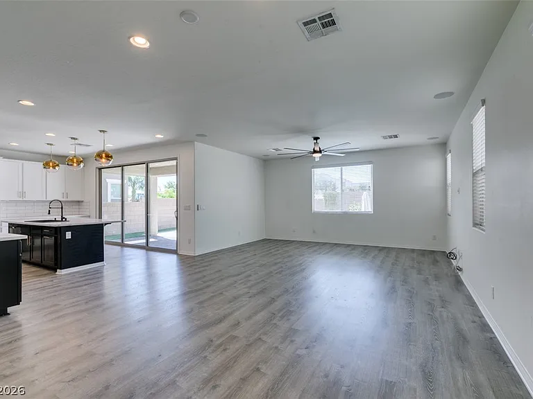 7405 Fleeting Joys Ave — Photo 17