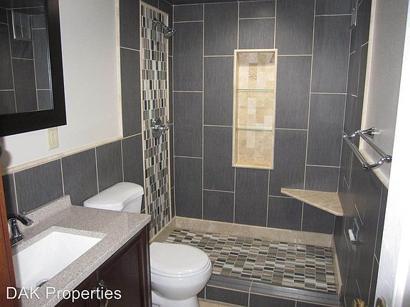 5th image of 107 Concord Pl APT 2