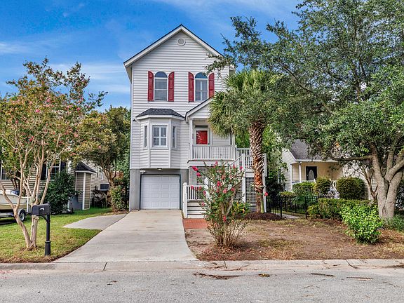 2nd image of 819 Harbor Place Dr
