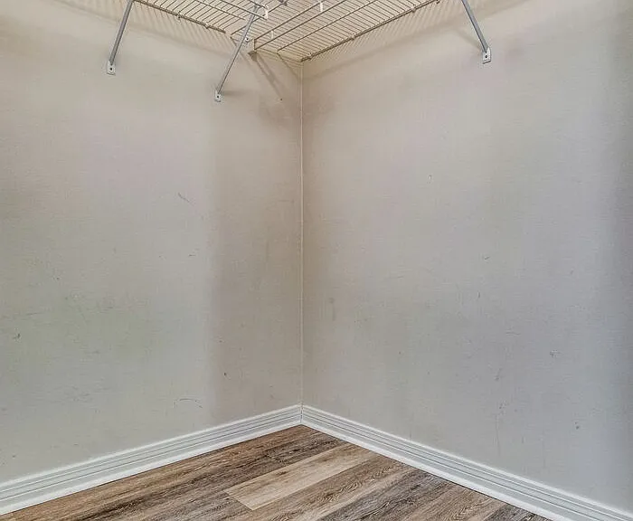 907 Catskill Ln — Photo 15
