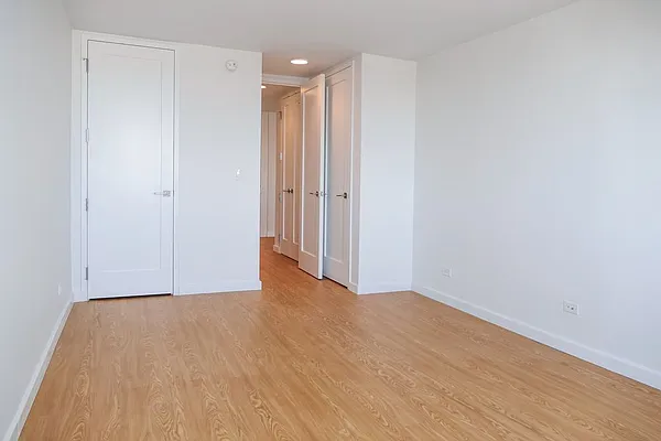 Rented by Greystar | media 9