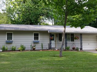 1904 E Lexington Dr, Terre Haute, IN 47802