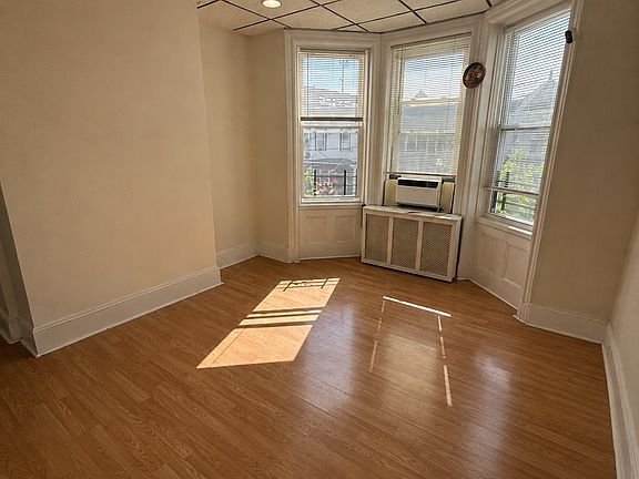 5th image of 2305 Kerrigan Ave #2