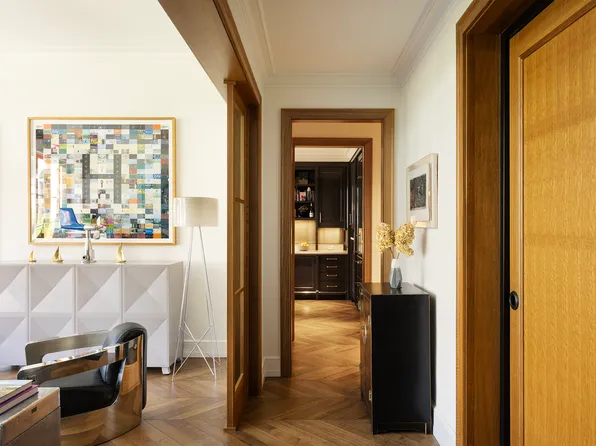 514 West 24th Street 3E image 2 of 21