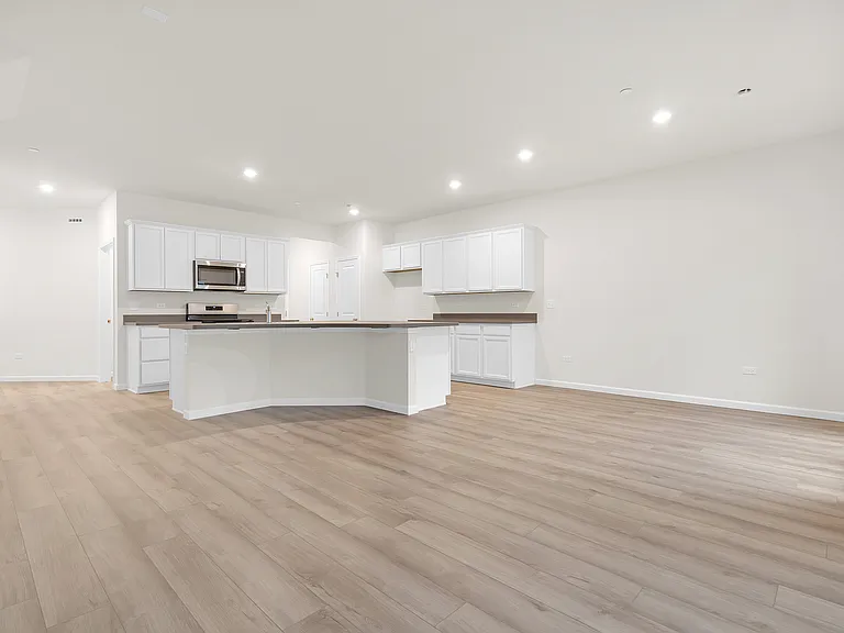 5913 Hawkweed Dr — Photo 4