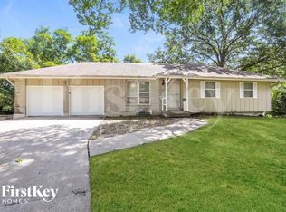 10111 E 77th Ter, Raytown, MO 64138