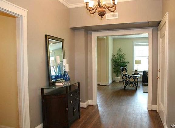 4th image of 320 Union Blvd APT 3S