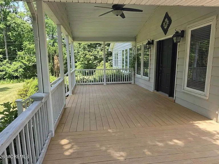 120 Smithburg Rd — Photo 1