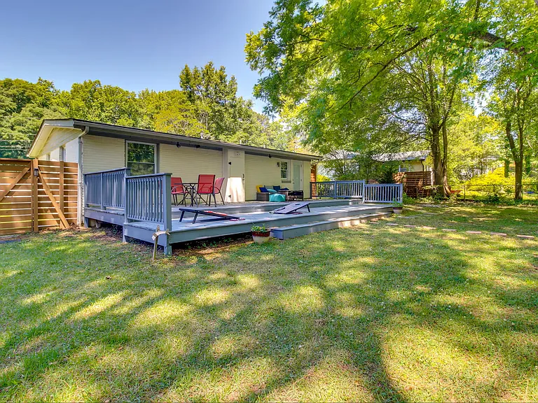 3218 Highland Dr SE — Photo 14