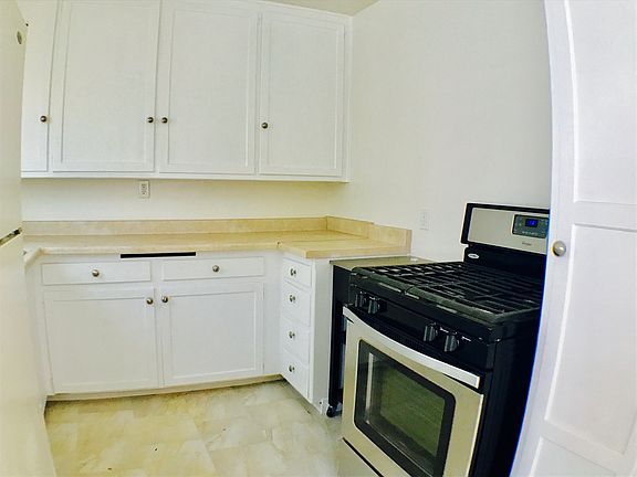 4th image of 3737 W 177th St