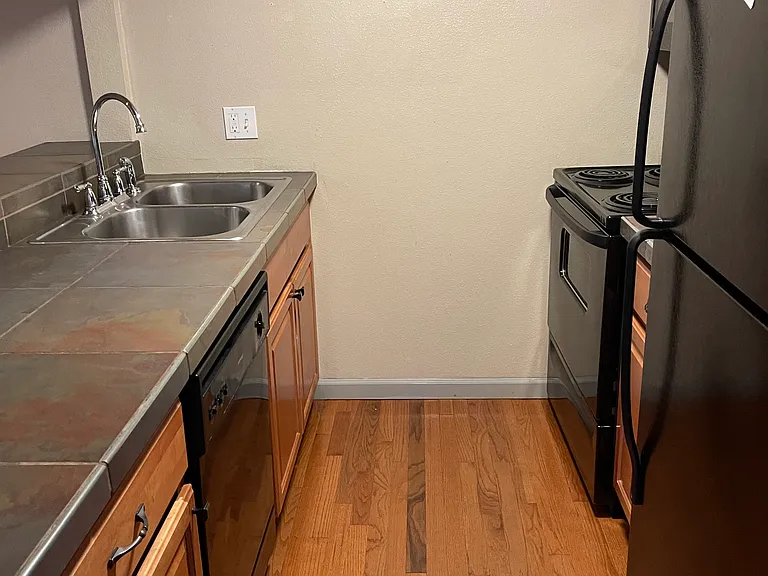 1685 N Colorado Blvd #306 — Photo 5
