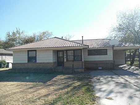 1st image of 509 E Wyandotte Ave
