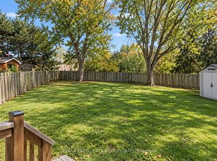 2458 Cobbinshaw Cir, Mississauga, ON L5N 2G3