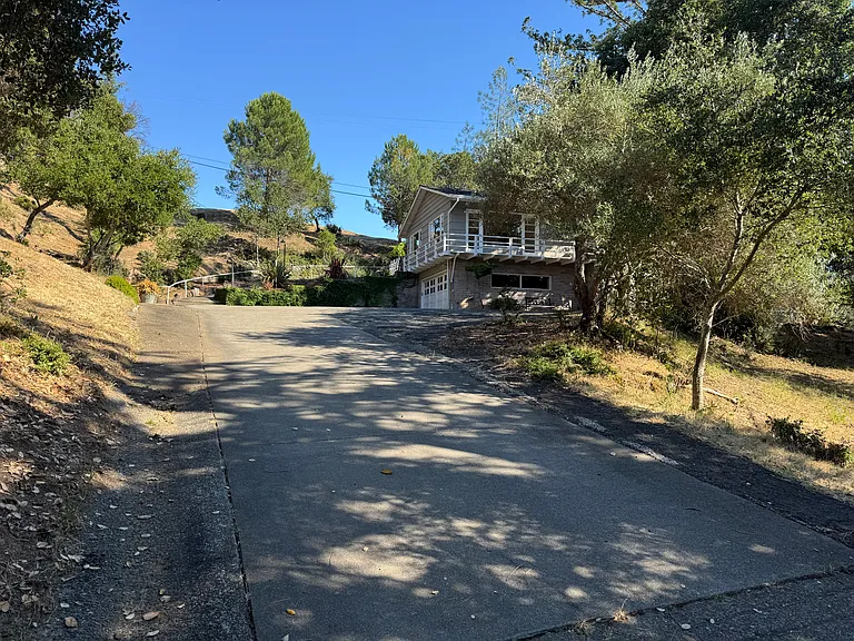 Fawn Ct — Photo 1