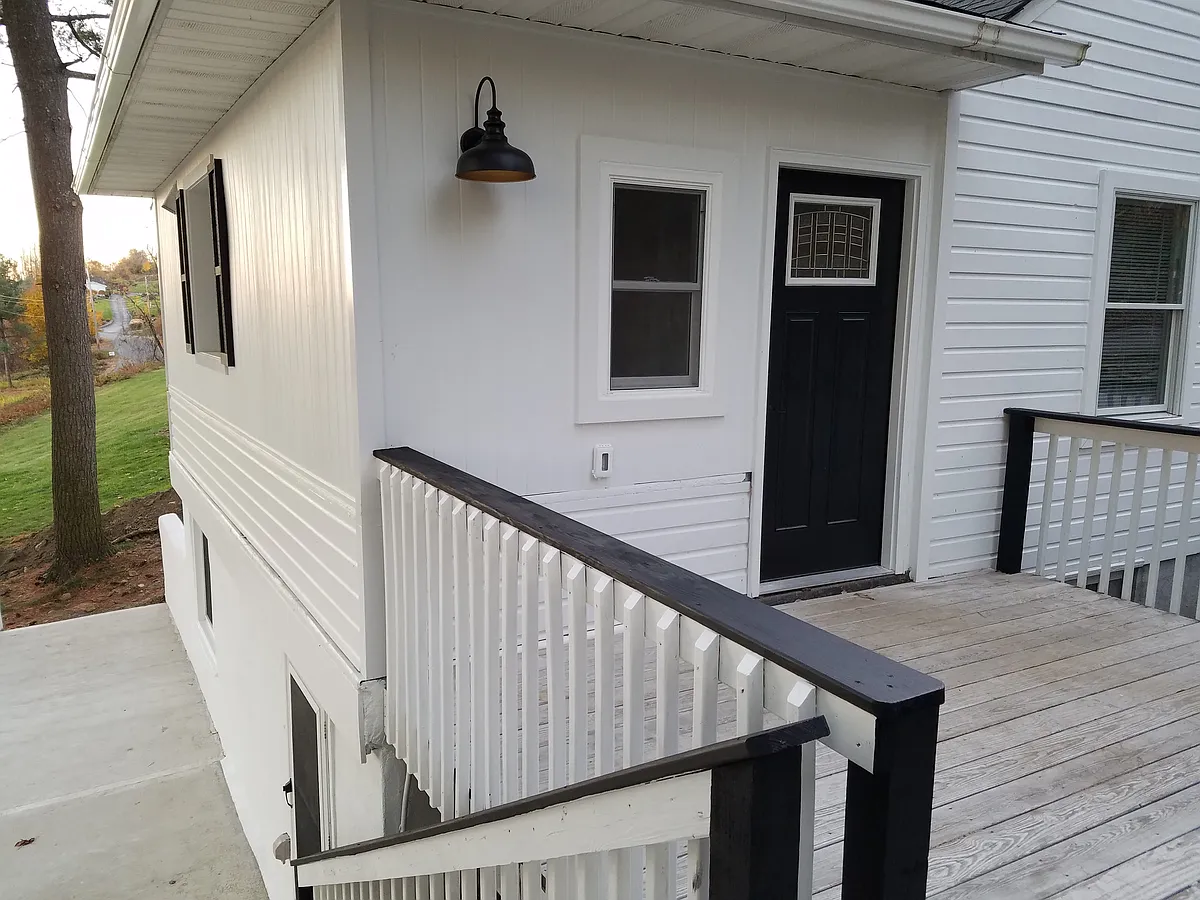 Building Photo - 152 Mulberry Ln
