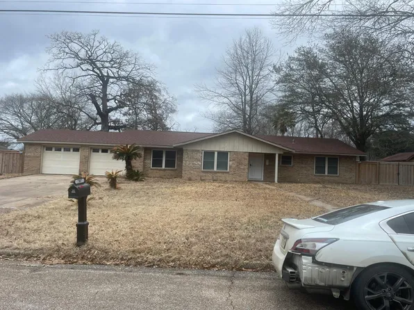 707 Cunningham Dr, Lufkin, TX 75901