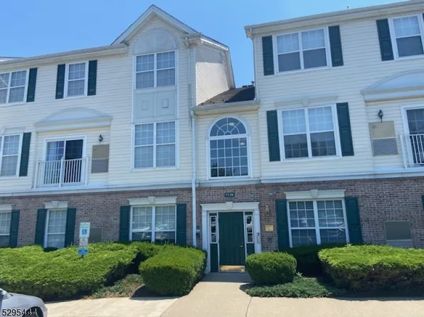 71 Limerick Ln, Lopatcong Twp., NJ 08865