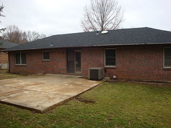 2nd image of 1001 Cari Ann Dr