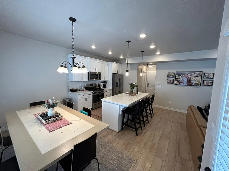 4238 W Kodachrome Ln — Photo 6